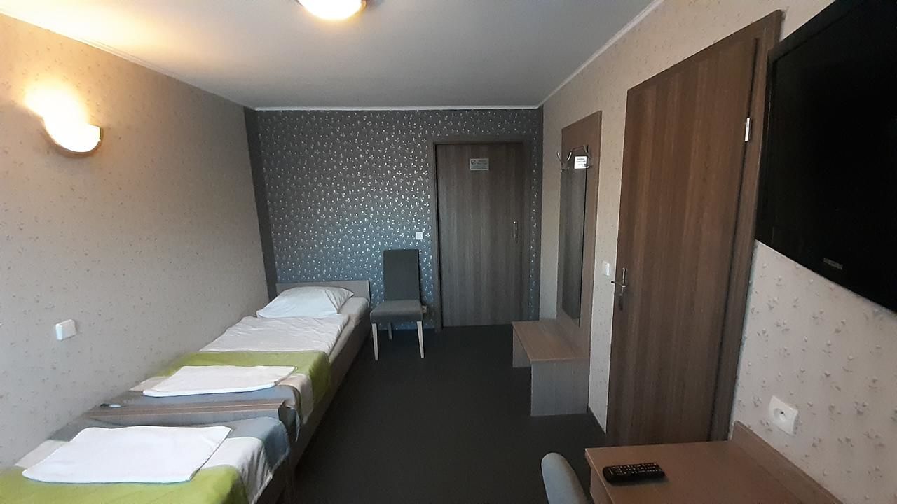 Отели типа «постель и завтрак» Restauracja i hotel Pod Kasztanami Ополе-16