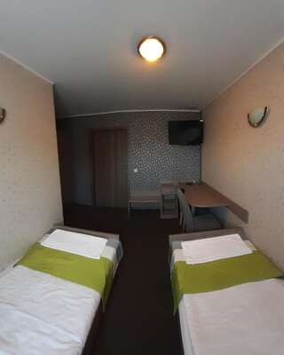 Отели типа «постель и завтрак» Restauracja i hotel Pod Kasztanami Ополе Небольшой двухместный номер с 1 кроватью-5