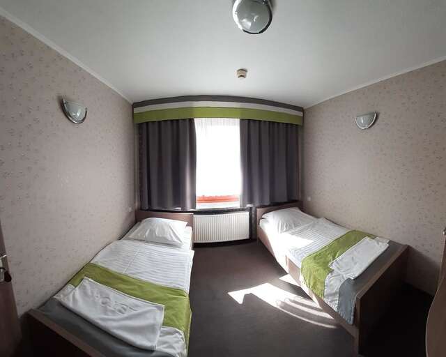 Отели типа «постель и завтрак» Restauracja i hotel Pod Kasztanami Ополе-8